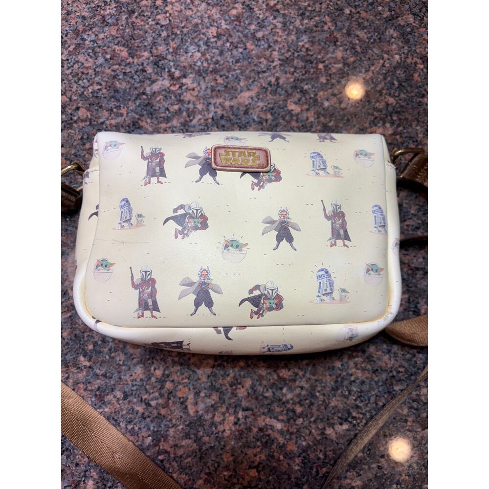 Star Wars Mandalorian Cream Crossbody with Brown Adjustable Strap 8x6
